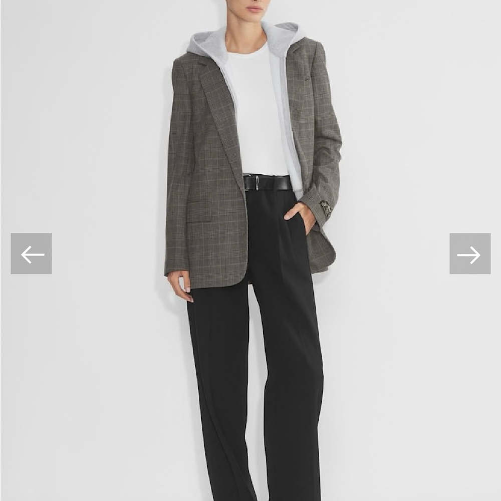 ARITZIA Effortless Pant (RE)ESSENTIAL